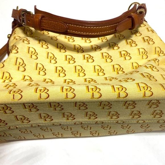 Dooney and Bourke vintage shoulder bag - Picture 11 of 16